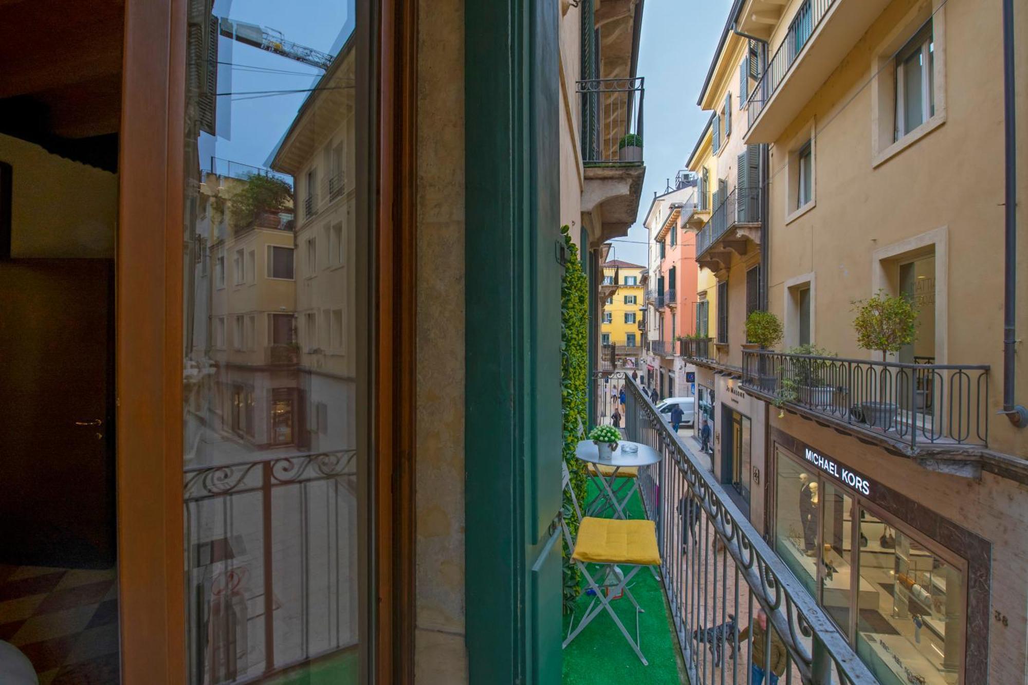 Palace Home Mazzini Verona Center 1 מראה חיצוני תמונה