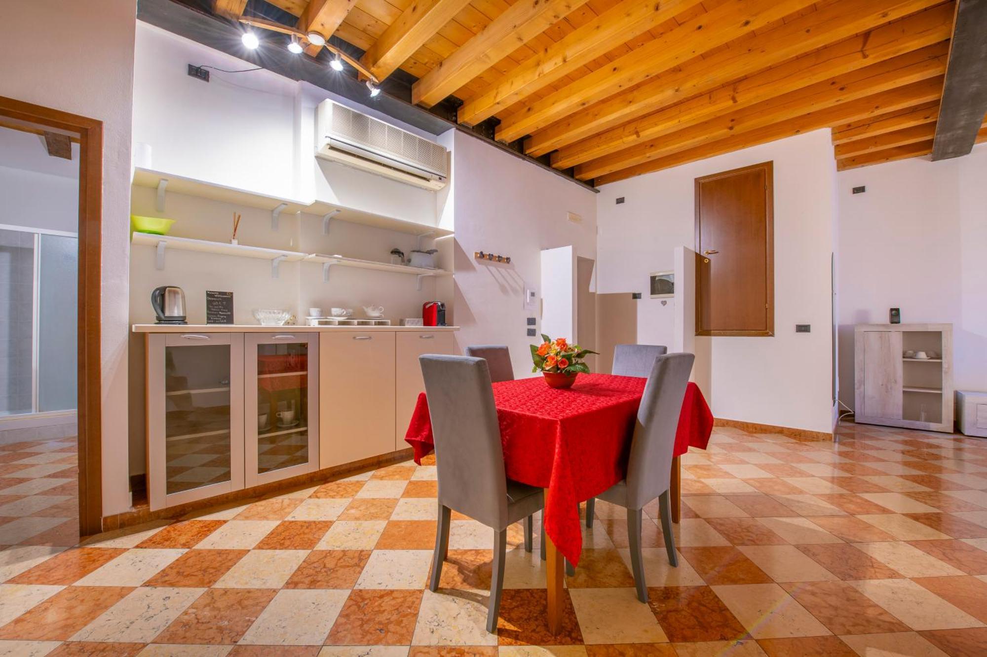 Palace Home Mazzini Verona Center 1 מראה חיצוני תמונה